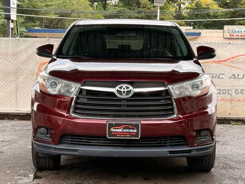 2016 Toyota Highlander LE