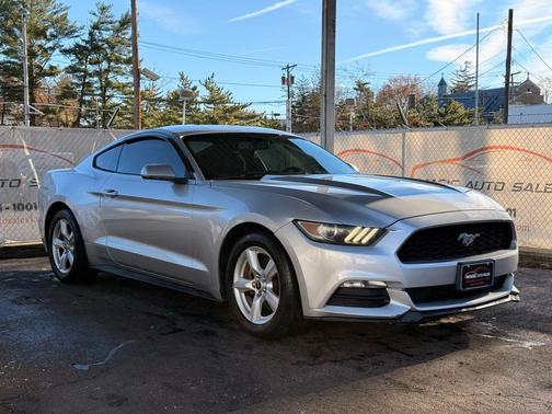 2015 Ford Mustang V6