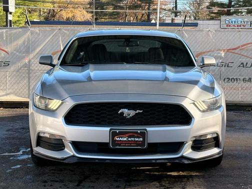 2015 Ford Mustang V6