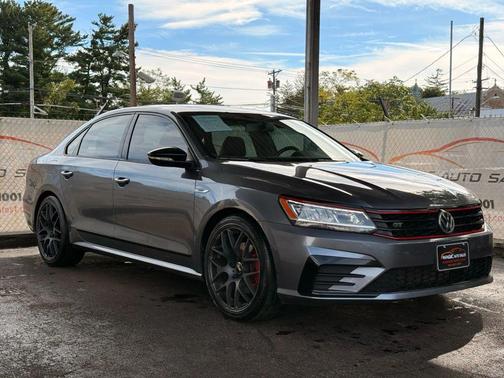 2018 Volkswagen Passat 3.6L V6 GT