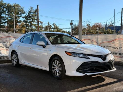 2020 Toyota Camry LE