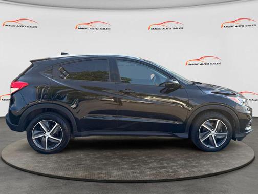 Crystal Black Pearl 2021 Honda HR-V EX