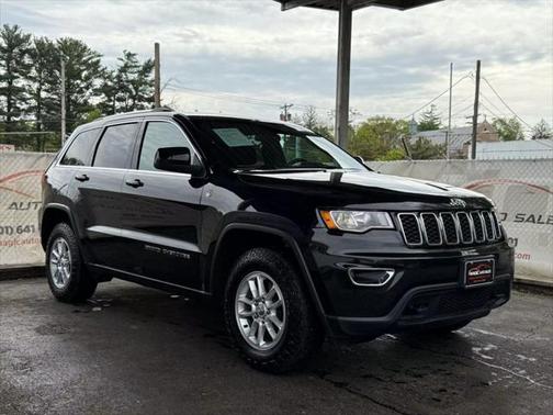 2019 Jeep Grand Cherokee Laredo