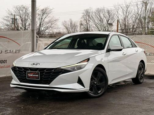 2021 Hyundai ELANTRA SEL