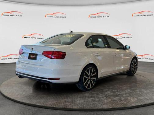 2018 Volkswagen Jetta 2.0T GLI