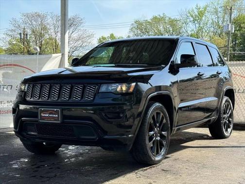 2017 Jeep Grand Cherokee Altitude