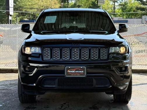 2017 Jeep Grand Cherokee Altitude