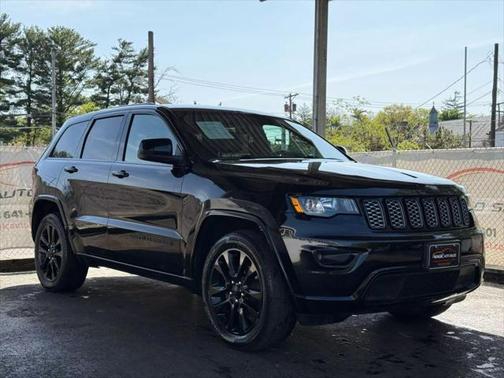 2017 Jeep Grand Cherokee Altitude