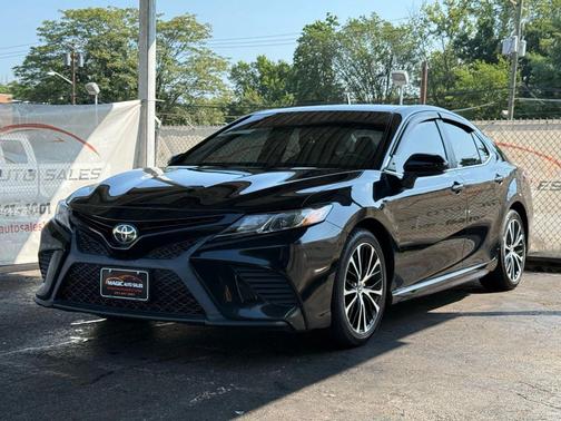 2019 Toyota Camry LE