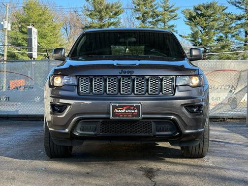 2021 Jeep Grand Cherokee Laredo