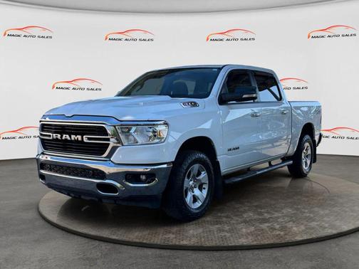 Bright White Clearcoat 2020 RAM 1500 Big Horn/Lone Star