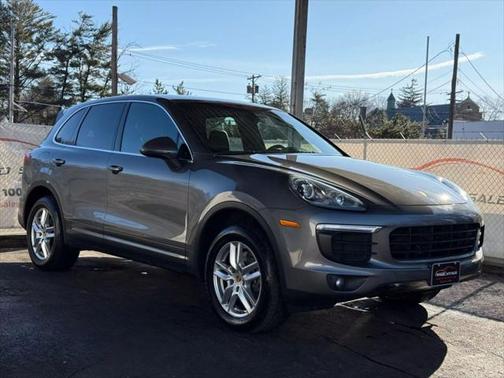 2016 Porsche Cayenne Base