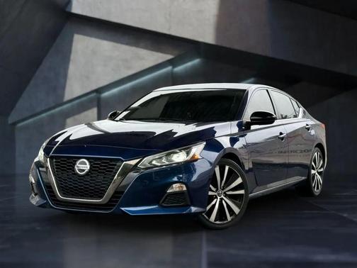 2020 Nissan Altima SR FWD