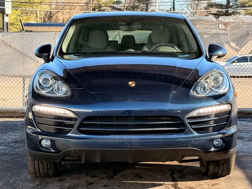 2014 Porsche Cayenne Platinum Edition