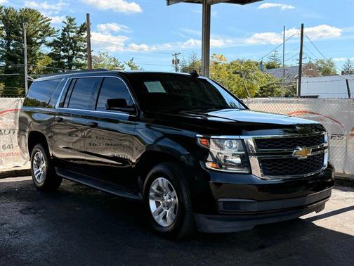 2016 Chevrolet Suburban LS