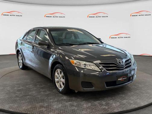 Magnetic Gray Metallic 2011 Toyota Camry LE