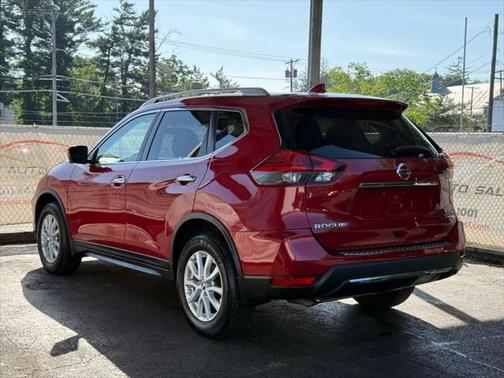 2017 Nissan Rogue SV