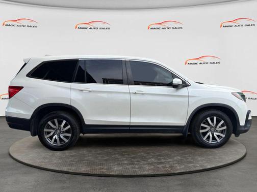 White Diamond Pearl 2019 Honda Pilot EX