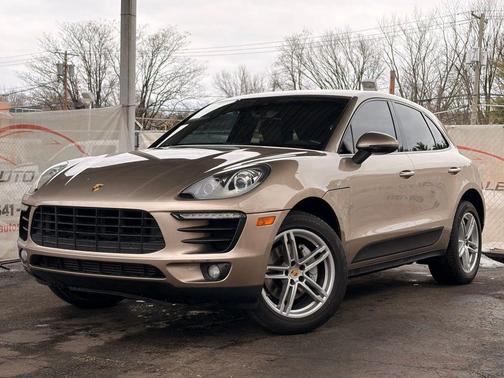 2017 Porsche Macan Sport Utility 4D