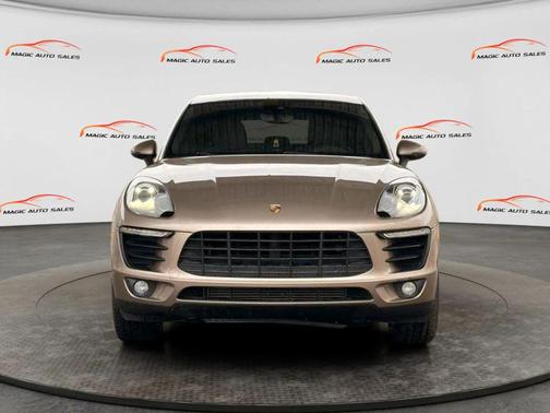 2017 Porsche Macan Macan Sport Edition