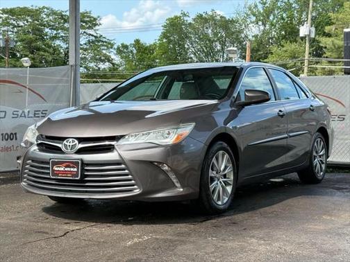 2016 Toyota Camry XLE