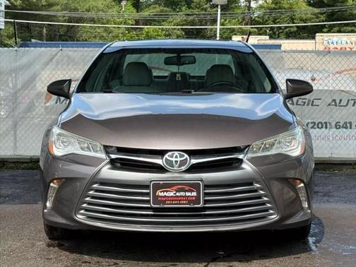 2016 Toyota Camry XLE