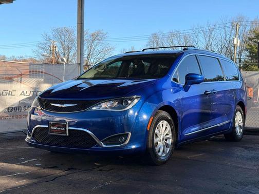 2018 Chrysler Pacifica Touring-L Plus