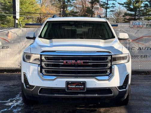 2022 GMC Acadia AWD SLT