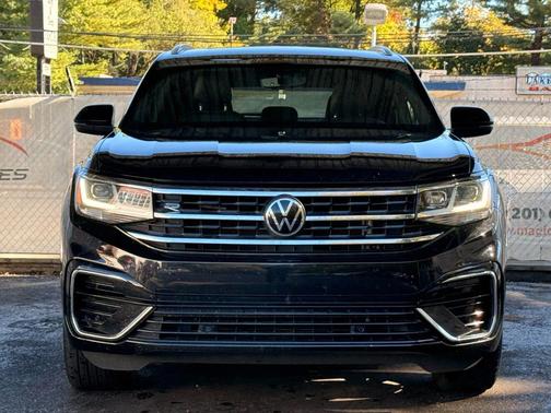 2021 Volkswagen Atlas Cross Sport 3.6L V6 SE w/Technology R-Line