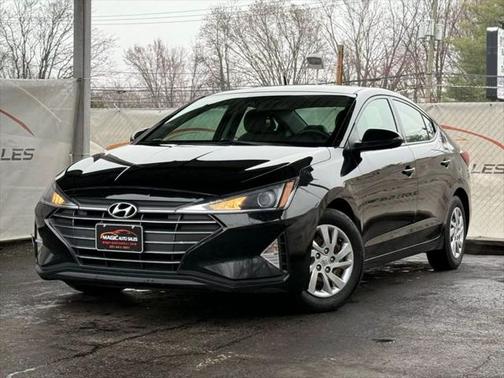 2020 Hyundai ELANTRA SE