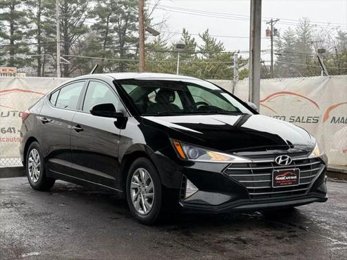 2020 Hyundai ELANTRA SE