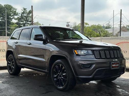 2021 Jeep Grand Cherokee Laredo