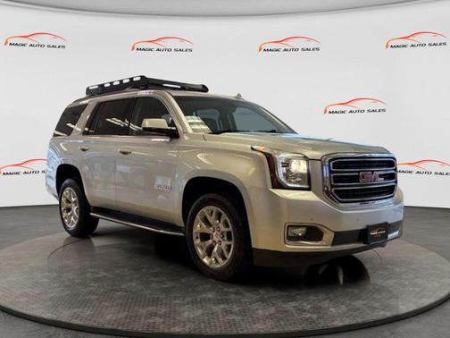 Quicksilver Metallic 2017 GMC Yukon SLT