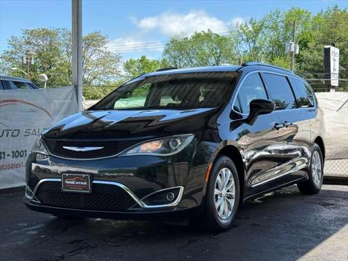 2018 Chrysler Pacifica Touring-L