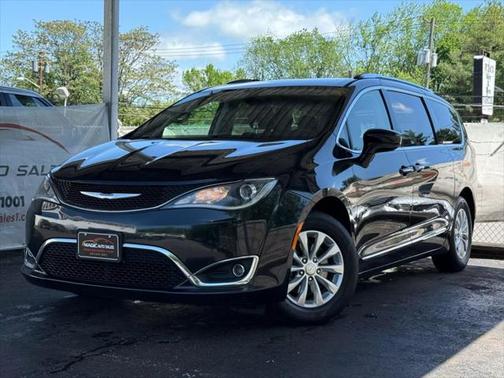 2018 Chrysler Pacifica Touring-L