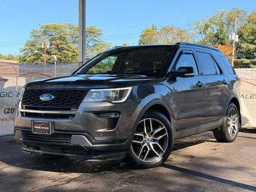 2018 Ford Explorer Sport