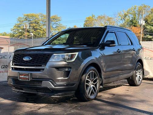 2018 Ford Explorer Sport