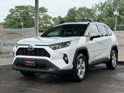2020 Toyota RAV4 XLE