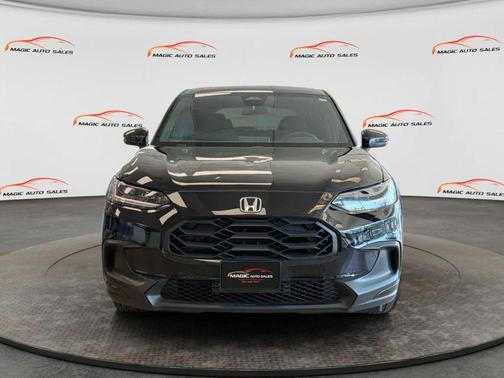 Crystal Black Pearl 2023 Honda HR-V AWD Sport
