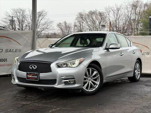 2015 INFINITI Q50 Premium