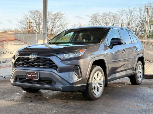 2022 Toyota RAV4 LE