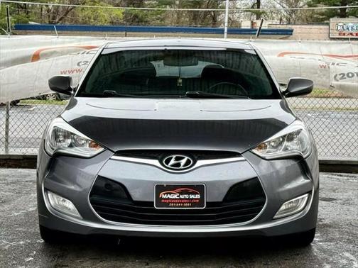 2013 Hyundai Veloster Base