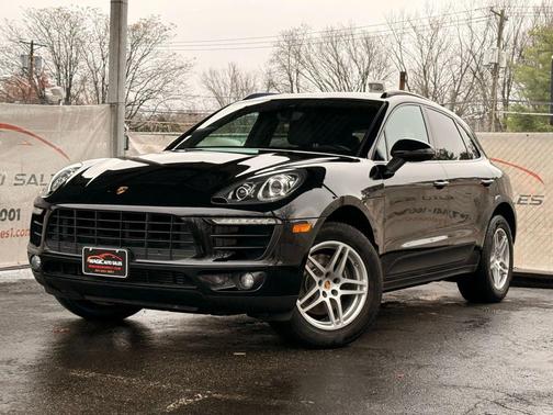 2018 Porsche Macan Sport Edition