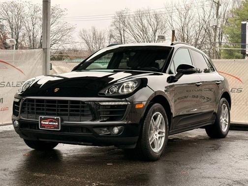 2018 Porsche Macan Sport Edition