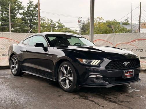 2016 Ford Mustang V6