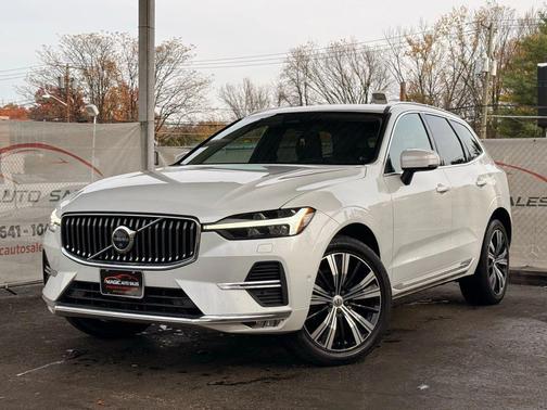 2022 Volvo XC60 B5 Inscription