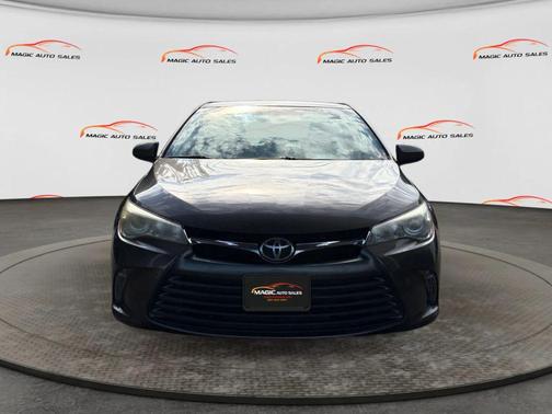 Gray 2016 Toyota Camry XLE