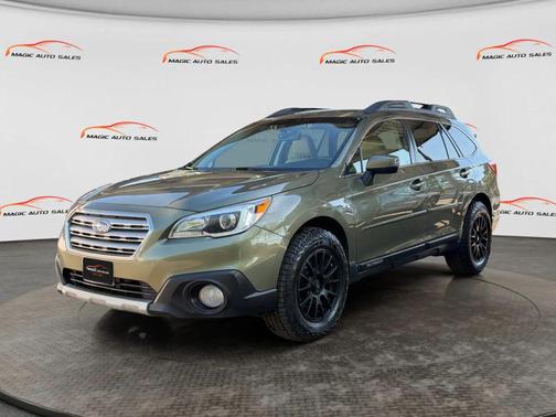 Wilderness Green Metallic 2017 Subaru Outback 2.5i Limited