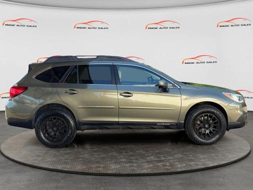 Wilderness Green Metallic 2017 Subaru Outback 2.5i Limited