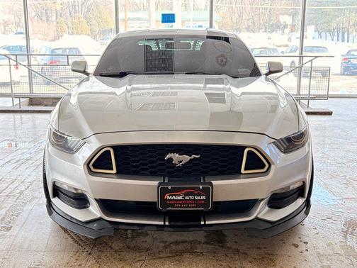 2015 Ford Mustang V6